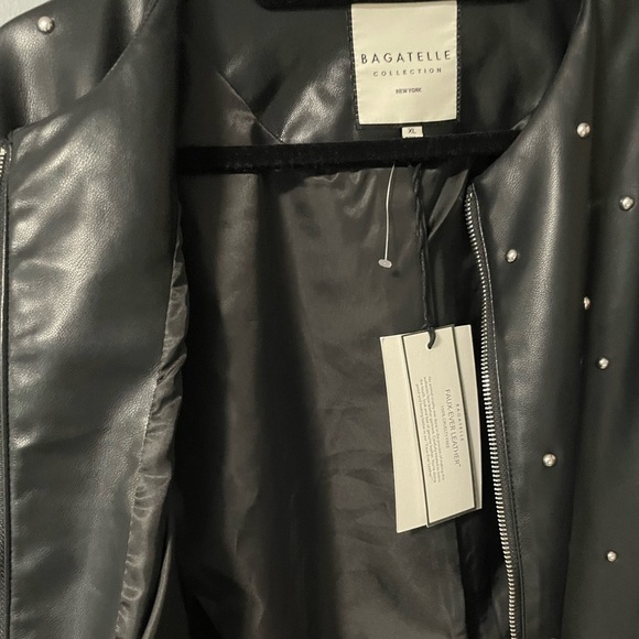 NWT Bagatelle Collection Studded Faux Leather Black Jacket. Size X-Large - Picture 7 of 10